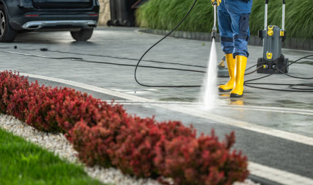 Best Pressure Washing Siding  in Bryan, TX